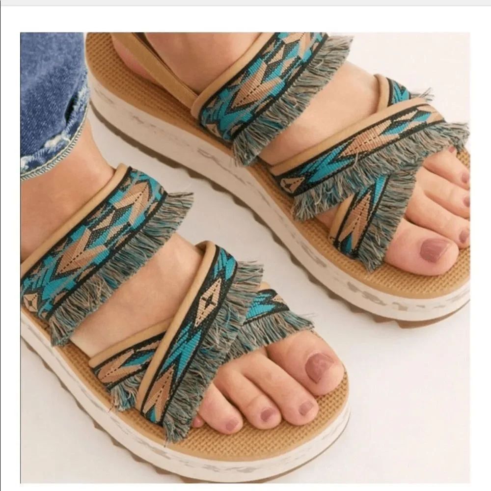 Teva Women’s Flatform Ceres Sandals in Double Diamond Teal Blue Size 7, NIB